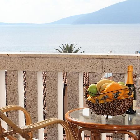 Tazex Apartments Herceg Novi Eksteriør bilde
