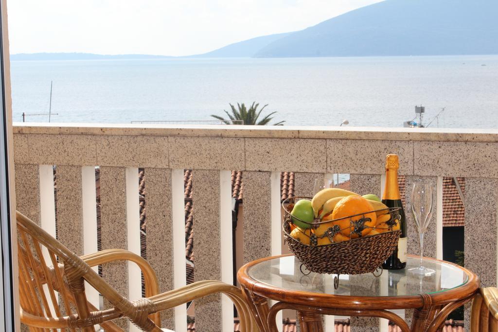 Tazex Apartments Herceg Novi Eksteriør bilde
