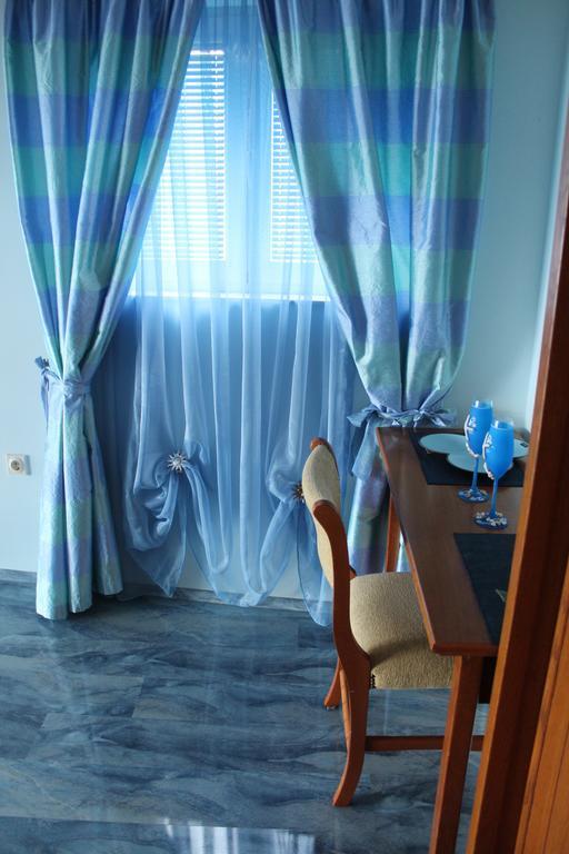 Tazex Apartments Herceg Novi Rom bilde