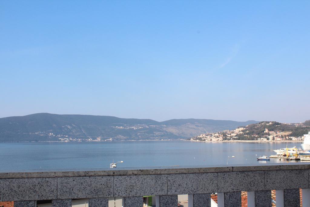 Tazex Apartments Herceg Novi Eksteriør bilde